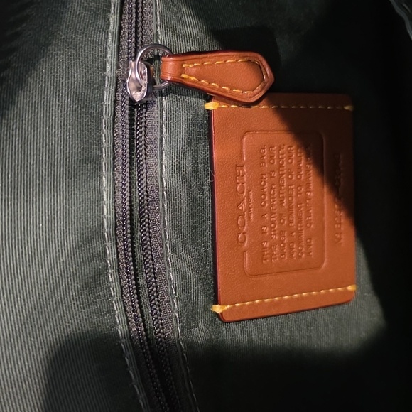 Coach - Picture 2 of 5